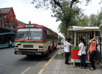 Bus203 Sanam Muang