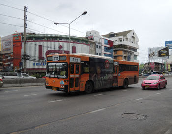 Bus522-NgamWongWan