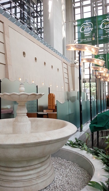 ロイトン札幌　ホテルの中の噴水