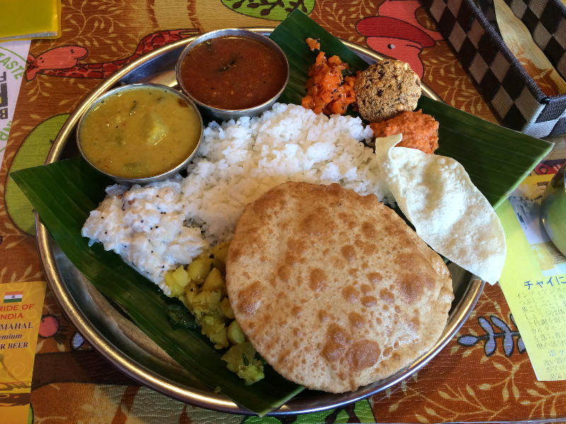 veg meals @ pondy bhavan